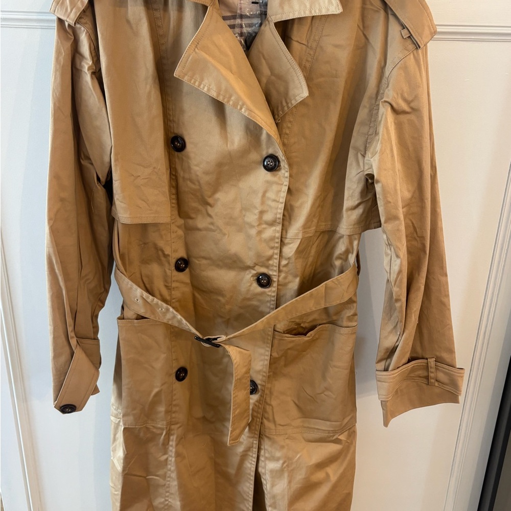 Vici Business Affairs Double-Breasted Tan Trench Coat NWOT - Picture 3 of 6